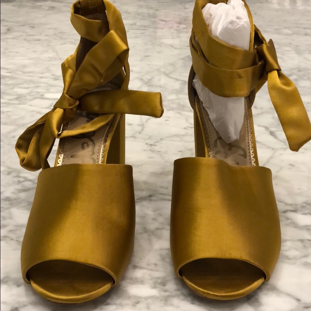 Sam Edelman yellow/gold block heel peep toe.